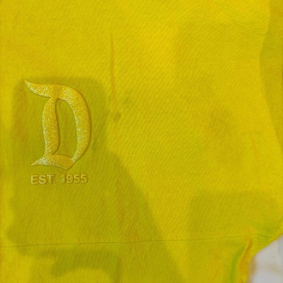 Disney Parks Spirit Jersey – Disneyland Resort Yellow Glitter Logo (Adult Med)‎ - Picture 6 of 7